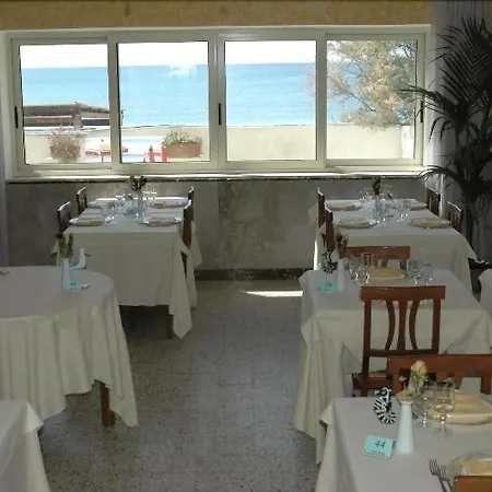 Ambra Hotel 3*